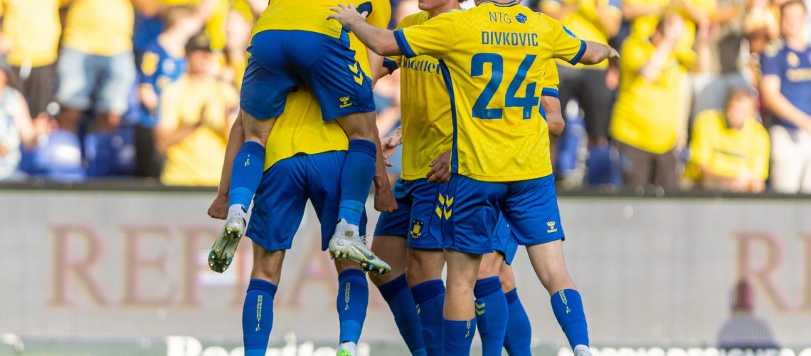 Oscar Schwartau, målscorer [P1157] (Brøndby IF), Mathias Kvistgaarden [P8332] (Brøndby IF), Marko Divkovic [P802] (Brøndby IF)